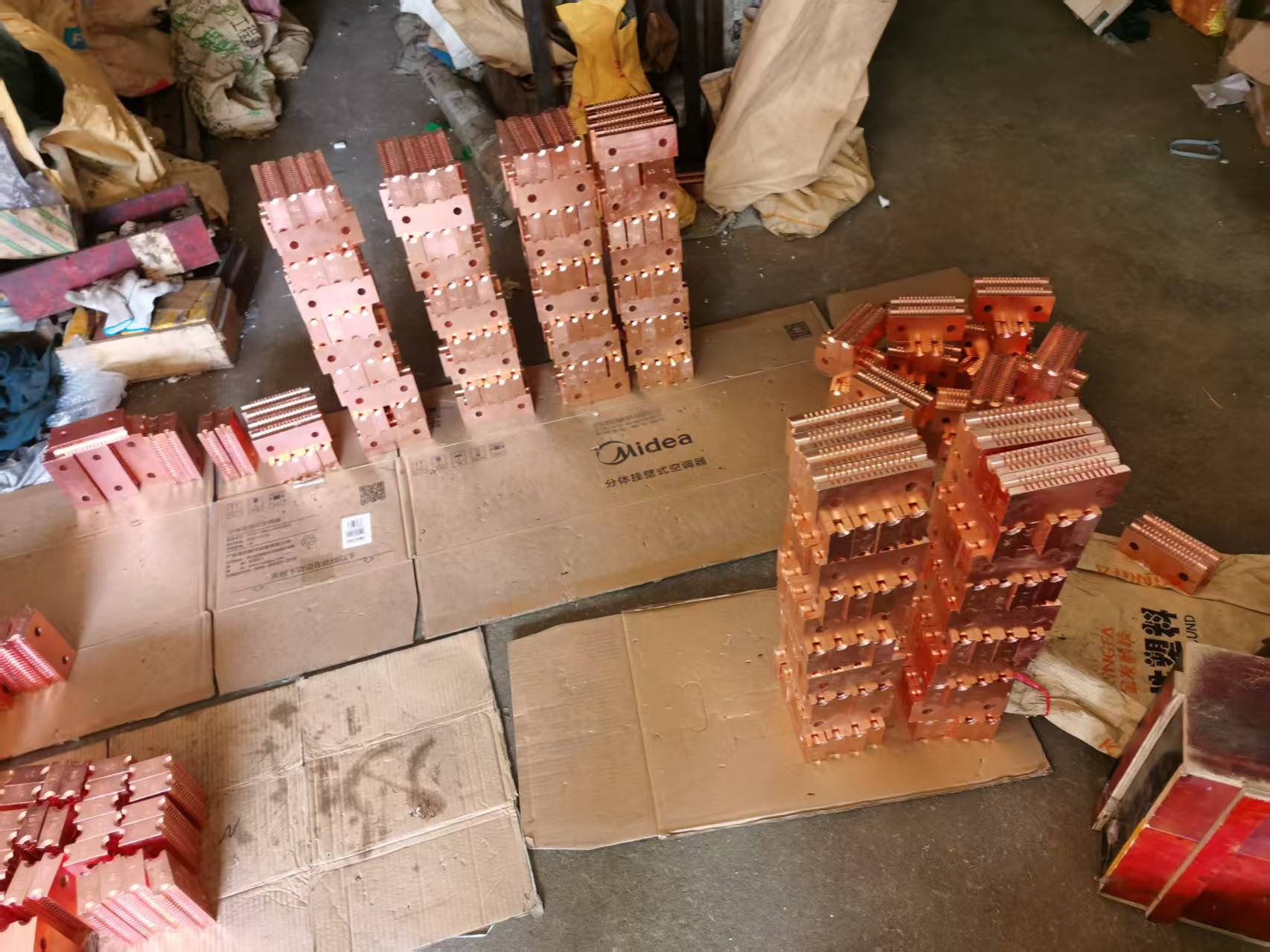 pc-bar-grips-clamping-jaws-for-heading-machine-warehouse-photos-04 pc-bar-grips-clamping-jaws-for-heading-machine-warehouse-photos-04