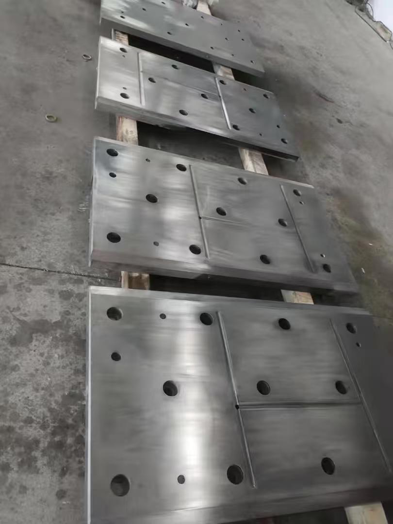 Mill housing liners 11 Mill housing liners 11