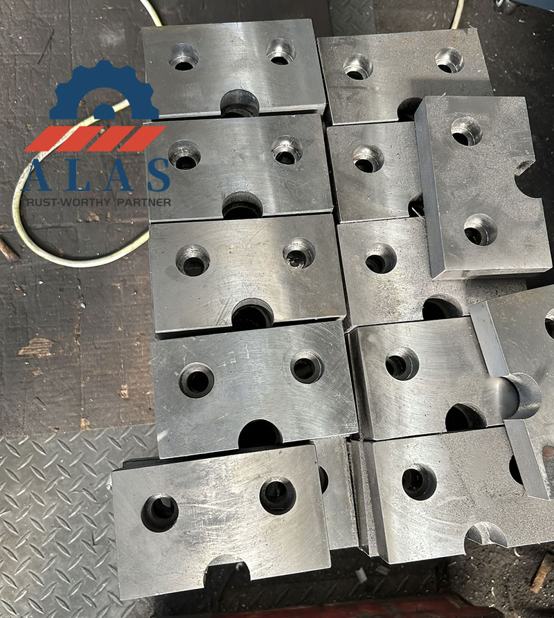 Custom Rebar Shearing Machine Knives Custom manufactured rebar shearing machine knives and high-strength metal cutting blocks direct from supplier