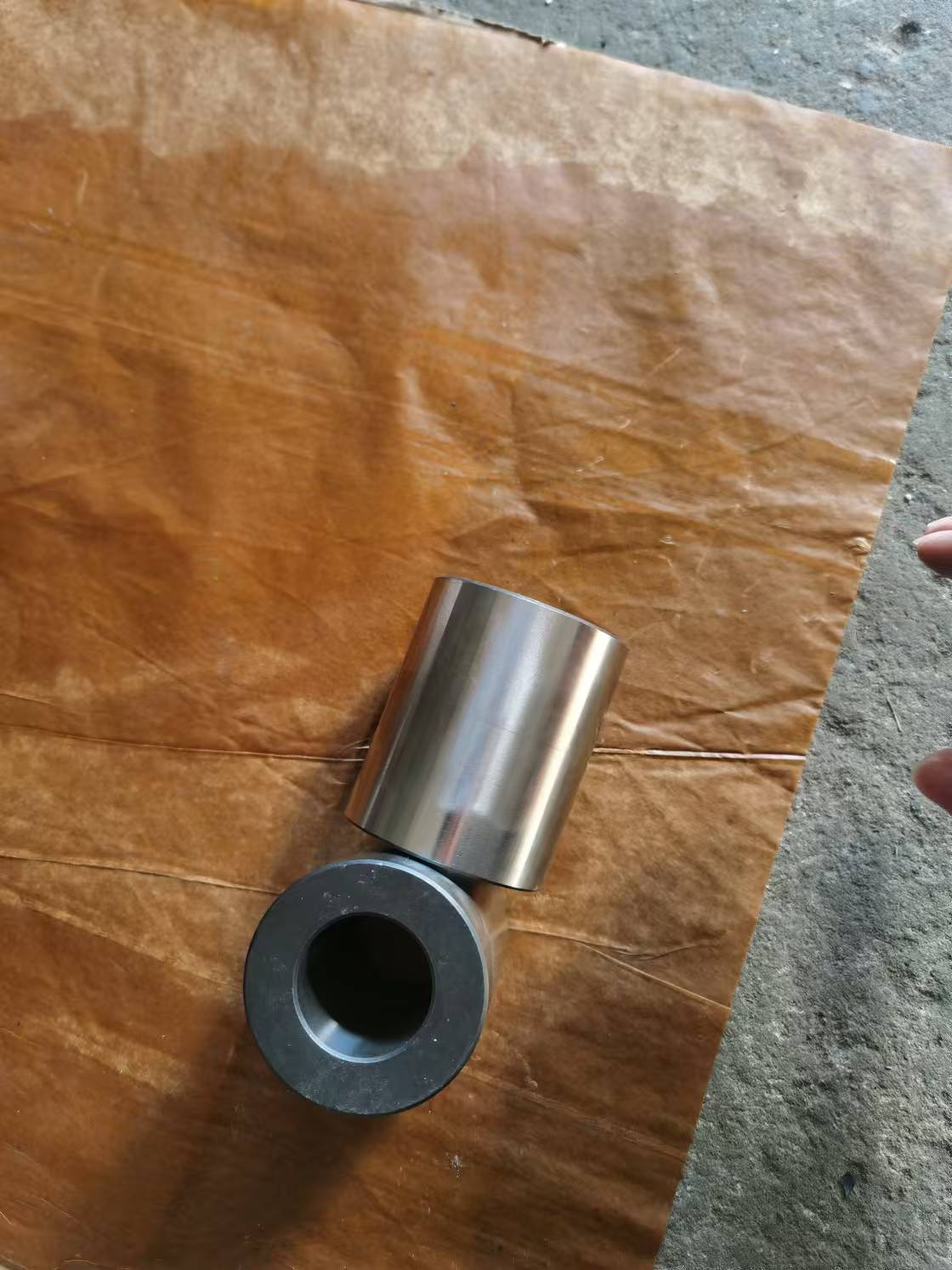 hardened-steel-rebar-bender-bushings-heavy-duty-01