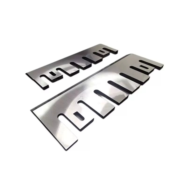 A8B modified tool steel chipper blades for high-impact wood processing