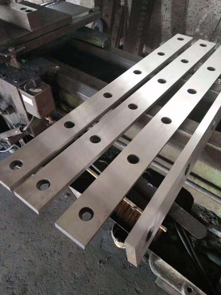 wholesale-metal-cutting-blades-batch-4-pcs