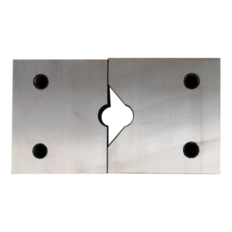 High hardness steel bar cutting blade