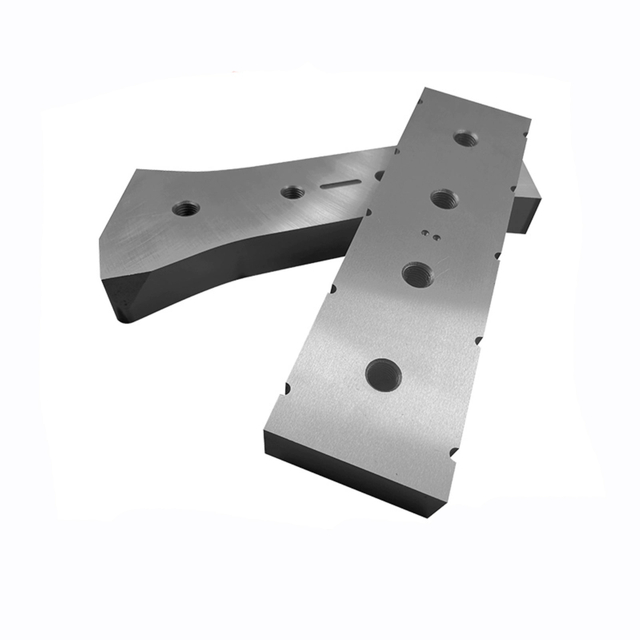 Heavy-duty alloy steel alligator shear blades for scrap metal cutting recycling machine