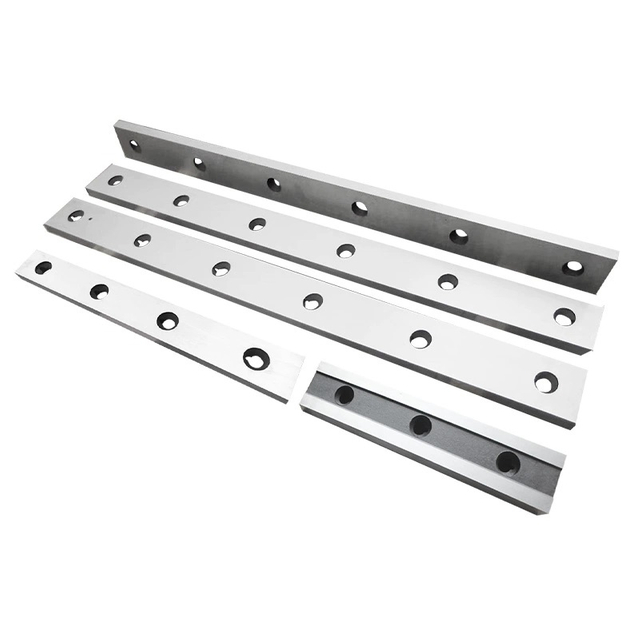 High-temperature wear-resistant H13 steel shear blade for hot rolling mill