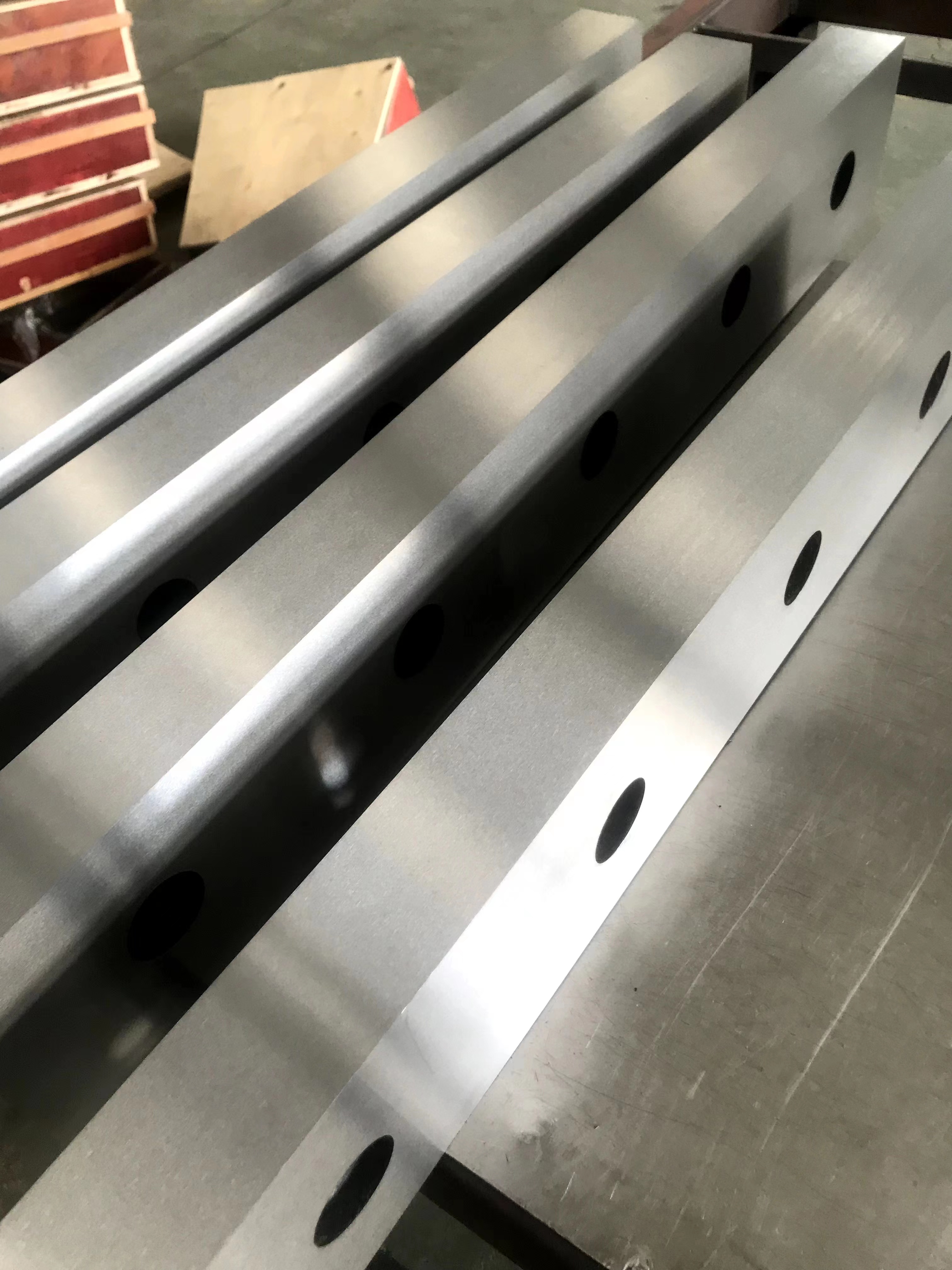 Metal plate shear blades