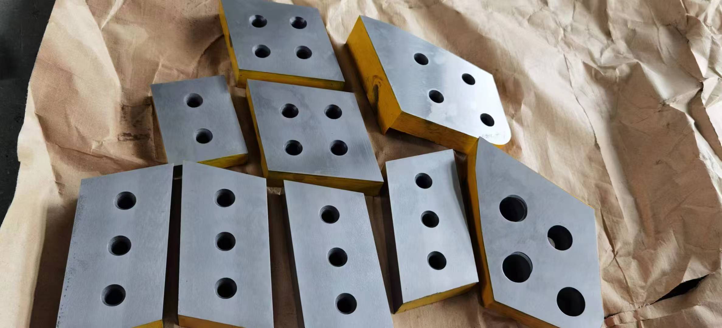 different-sizes-flying-shear-knives