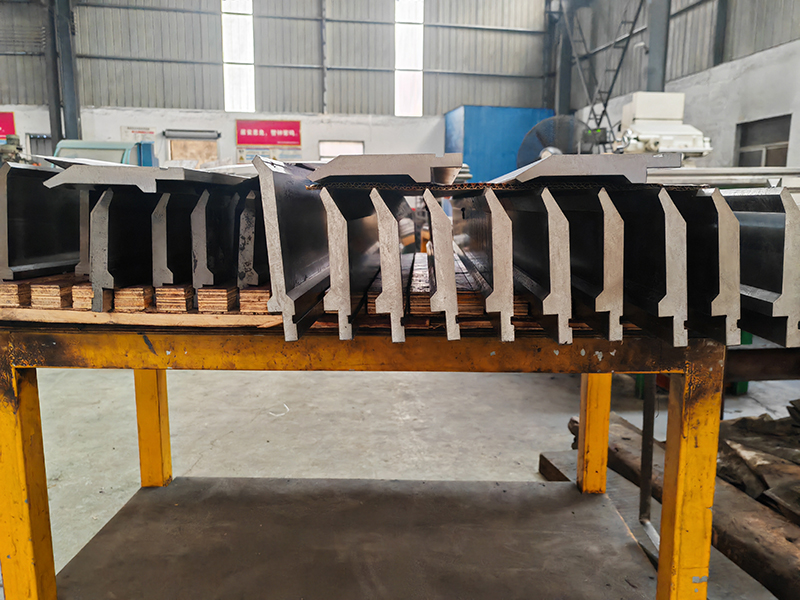 Actual Photos of Bending Machine Dies-02