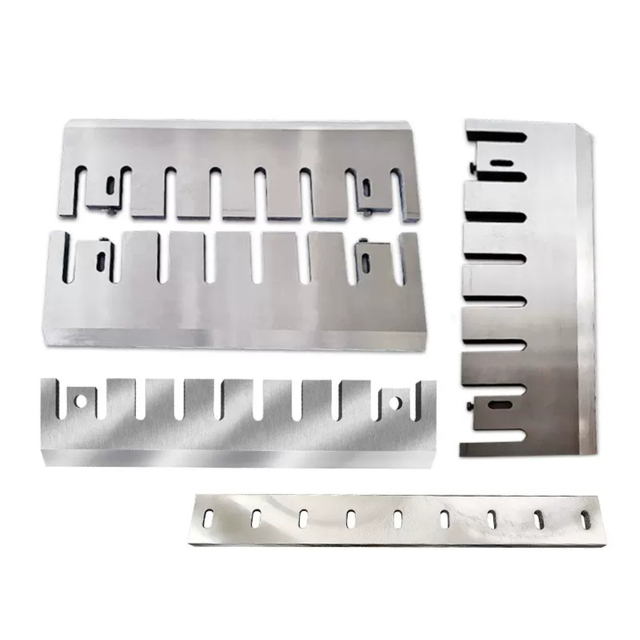 Replacement wood chipper knives for professional brush chippers