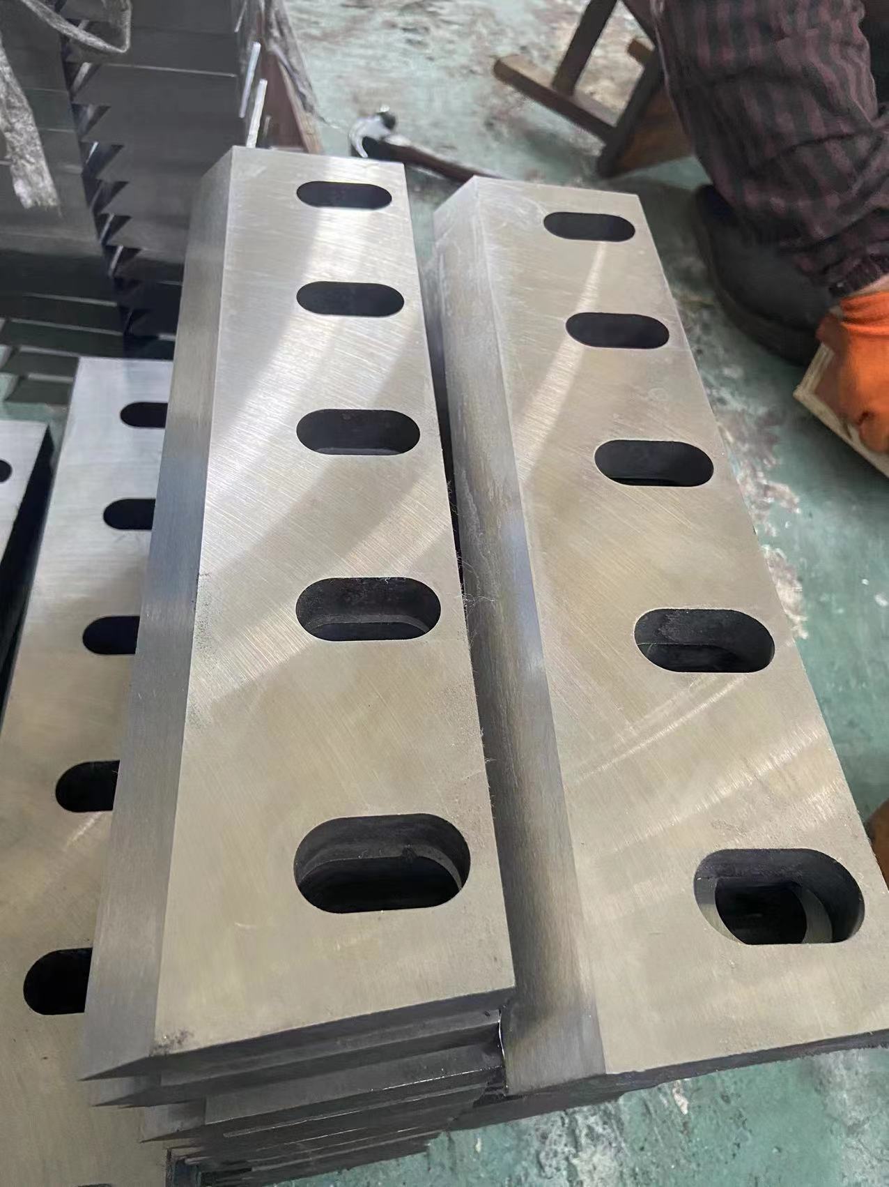 Plastic shredder blades (47)