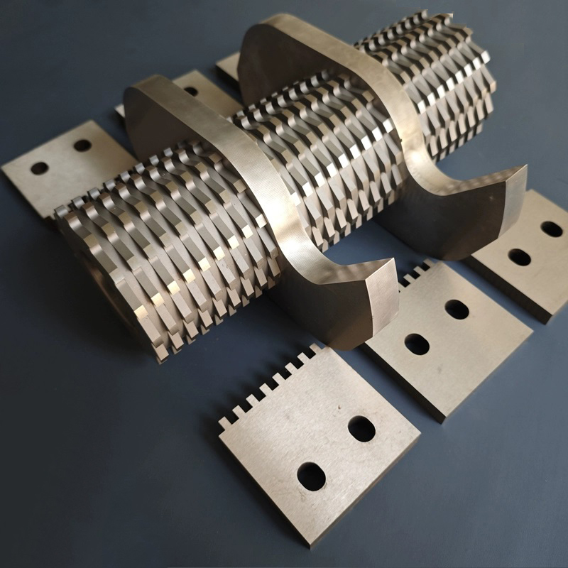 low-speed-granulator-blades-02