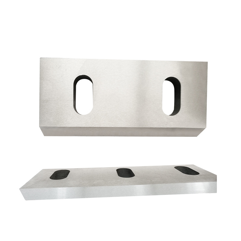 Industrial 9CrSi plastic shredder blades with HardnessMap QC for efficient PET and PE recycling.