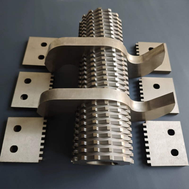 low-speed-granulator-blades-01