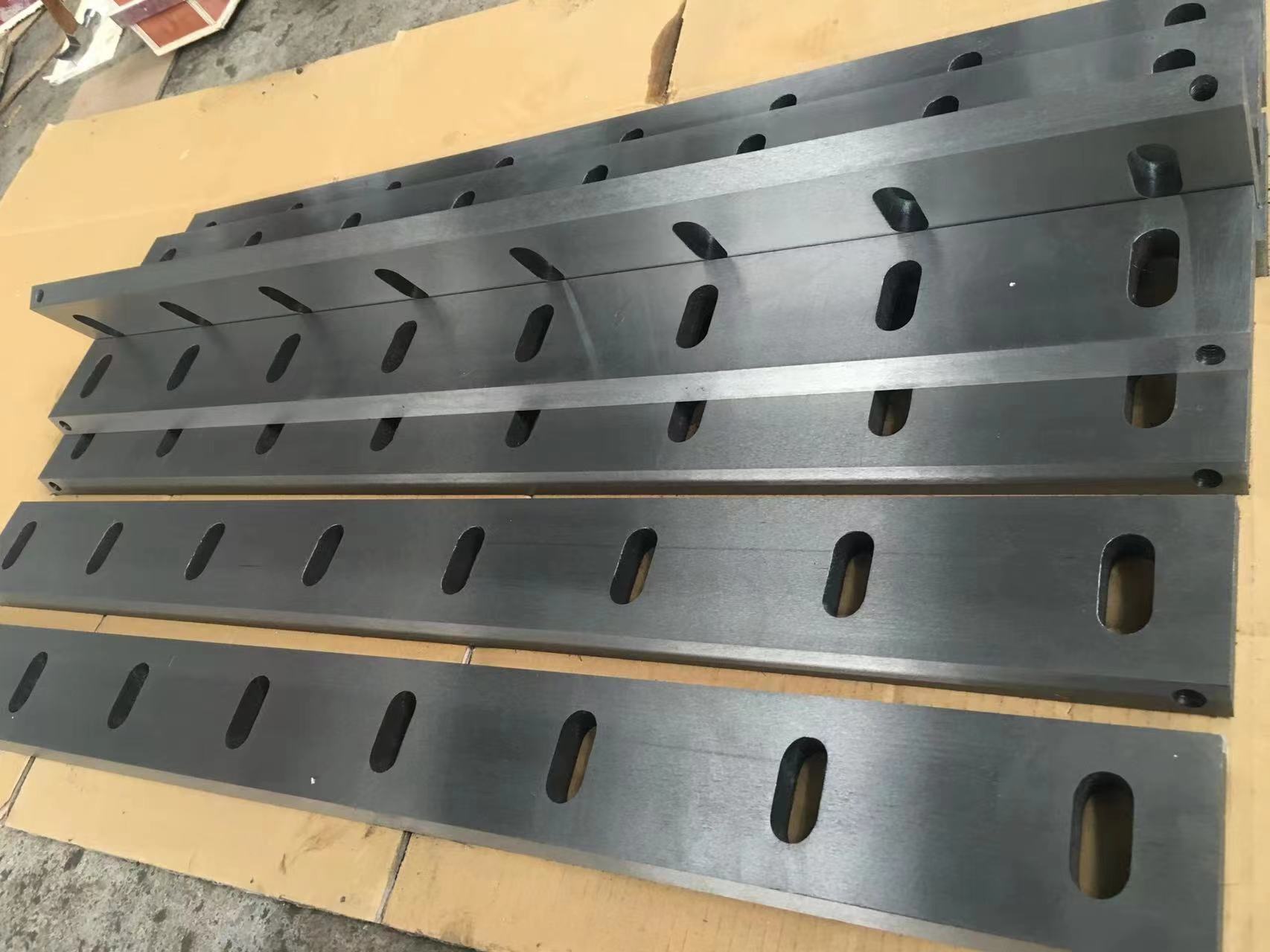 High Temperature Wear Resistant Metal Shear Blade