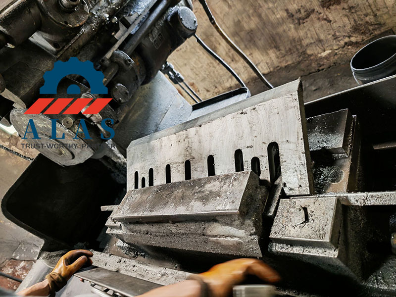 Industrial precision grinding and resharpening process of a drum chipper counter knife at ALAS