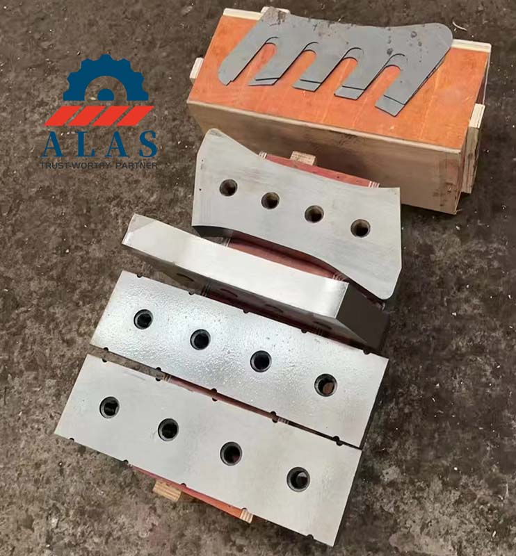 Complete replacement blade kit including piercing tip and shims for LaBounty MSD scrap shear