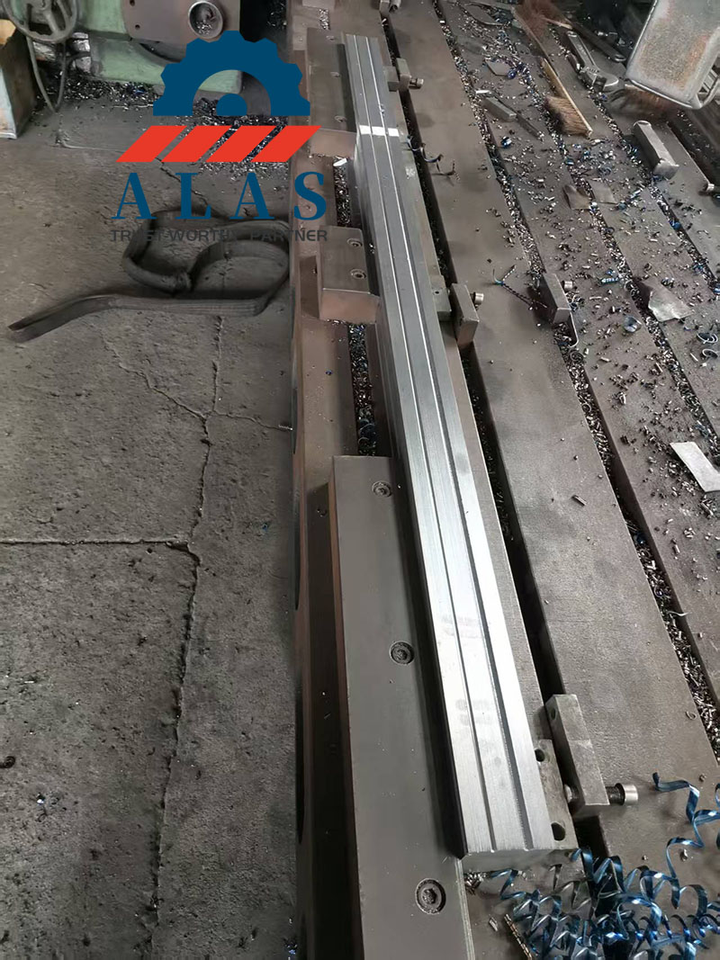ALAS machinery workshop multi-axis CNC surface milling of a long single V lower die