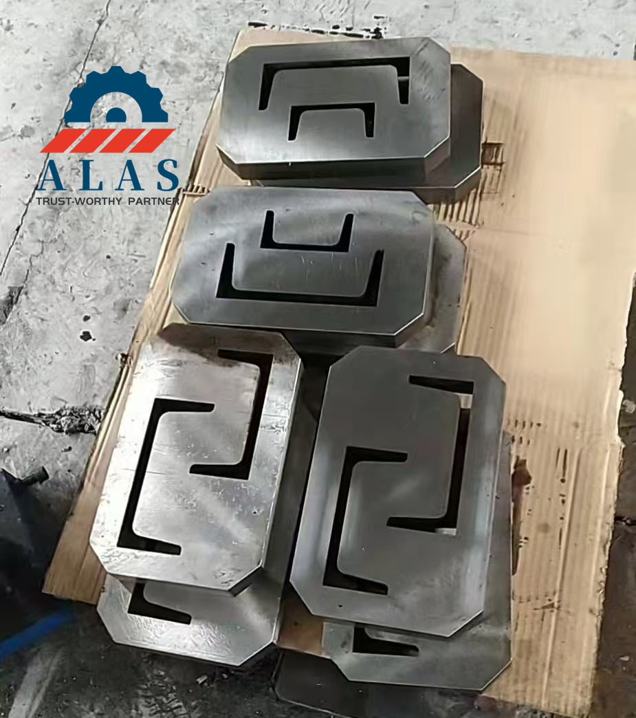 Bulk production of ALAS ironworker channel steel shear blades with U-shaped slots in factory