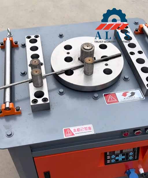 Heavy gauge mechanical GW50 rebar bender processing deformed steel bar under H11 H12 grit purging clearance fields