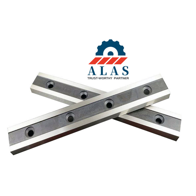 OEM replacement shearing knives with 4 usable cutting edges on white background