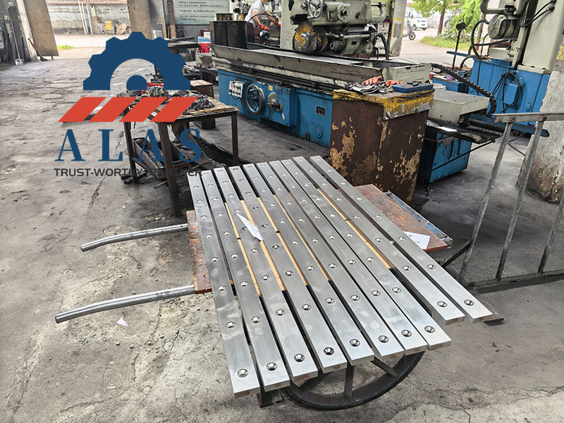 ALAS High-Precision Metal Shear Replacement Blades Premium finished alloy steel metal shear replacement blades with precision ground edges and standard bolt holes