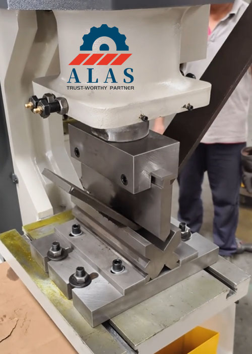 Precision 90 degree sheet metal bending result using ALAS chrome-moly alloy steel die