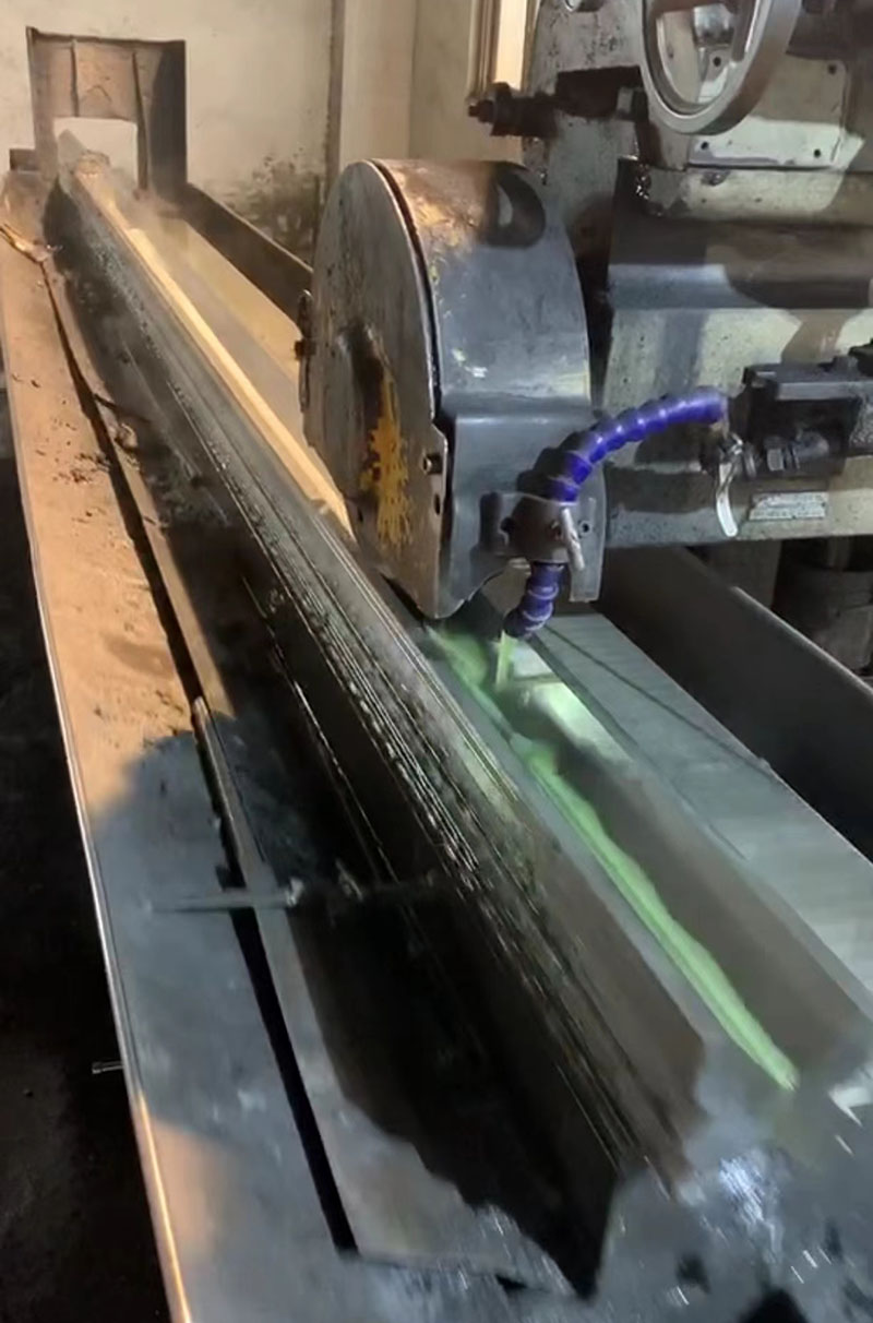 High-precision CNC milling process for custom press brake dies